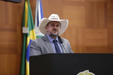 Lei limita hormonioterapia para menores em Mato Grosso