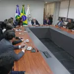 Lucas do Rio Verde leva demandas do Judiciário ao presidente do TJMT e homenageia Zuquim
