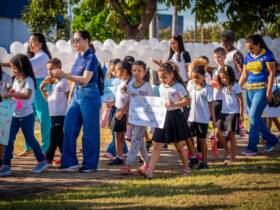 Lucas do Rio Verde realiza caminhada pela proteção de crianças e adolescentes