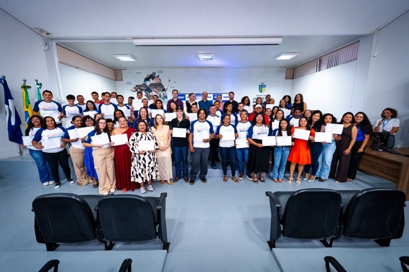 Mais de 80 alunos recebem certificados do Programa Qualifica em Lucas do Rio Verde