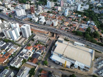 Novo viaduto da Avenida Miguel Sutil entra em fase decisiva