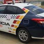 Homem tenta fugir por canaleta de esgoto e acaba preso pela Patrulha Maria da Penha em Cuiabá