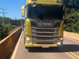 Polícia Militar recupera caminhão roubado em Carlinda e prende suspeito