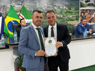 Botelho recebe título de cidadania em Leverger