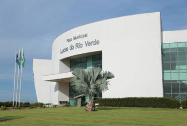Servidores da Educação aprovam proposta que cria novo benefício anual e amplia período de descanso