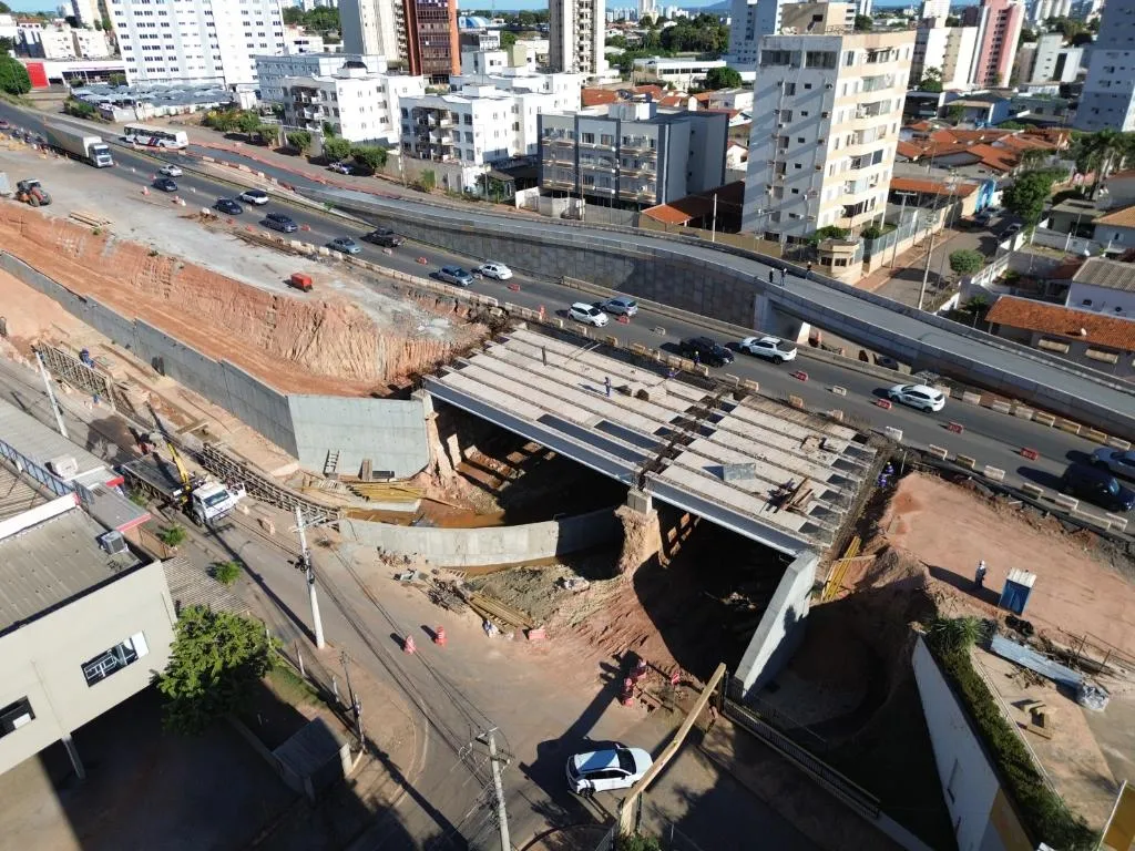 Concretagem de viadutos do Complexo Leblon vai fechar a Avenida Miguel Sutil por cinco dias em Cuiabá