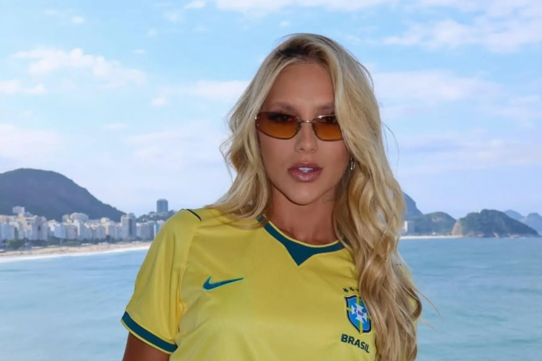 Virginia Fonseca anima seguidores antes de Brasil x Japão ao som de Ivete Sangalo