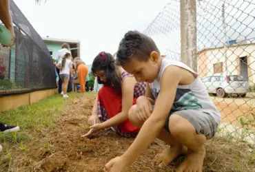 Natureza inspira projeto premiado que transforma escola rural em espaço de aprendizagem