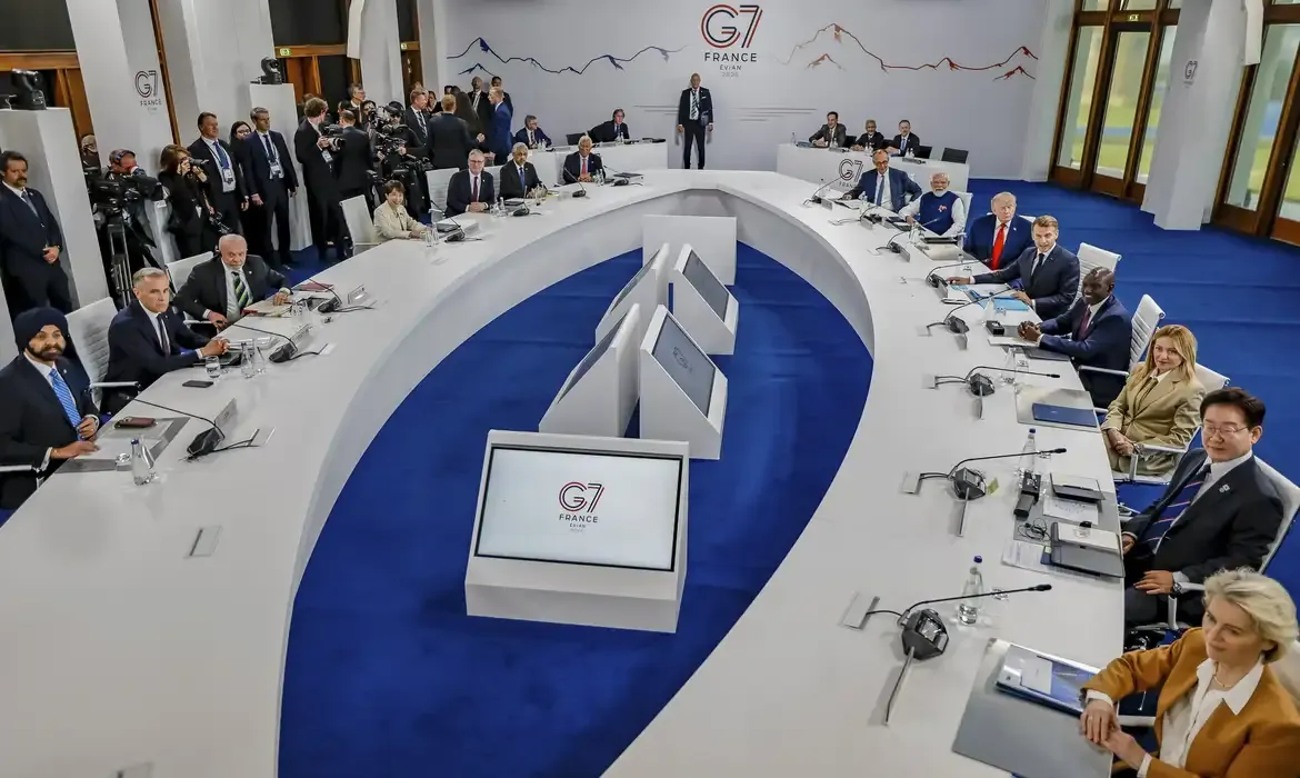 Lula defende soberania no combate ao crime durante encontro do G7