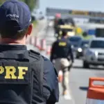 Fuzis: PRF realiza maior apreensão da história em abordagem no Paraná