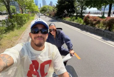 Kim Kardashian e Lewis Hamilton assumem romance nas redes sociais