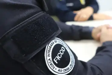 Polícia Federal prende foragido na Bolívia envolvido em tiroteio de 2022