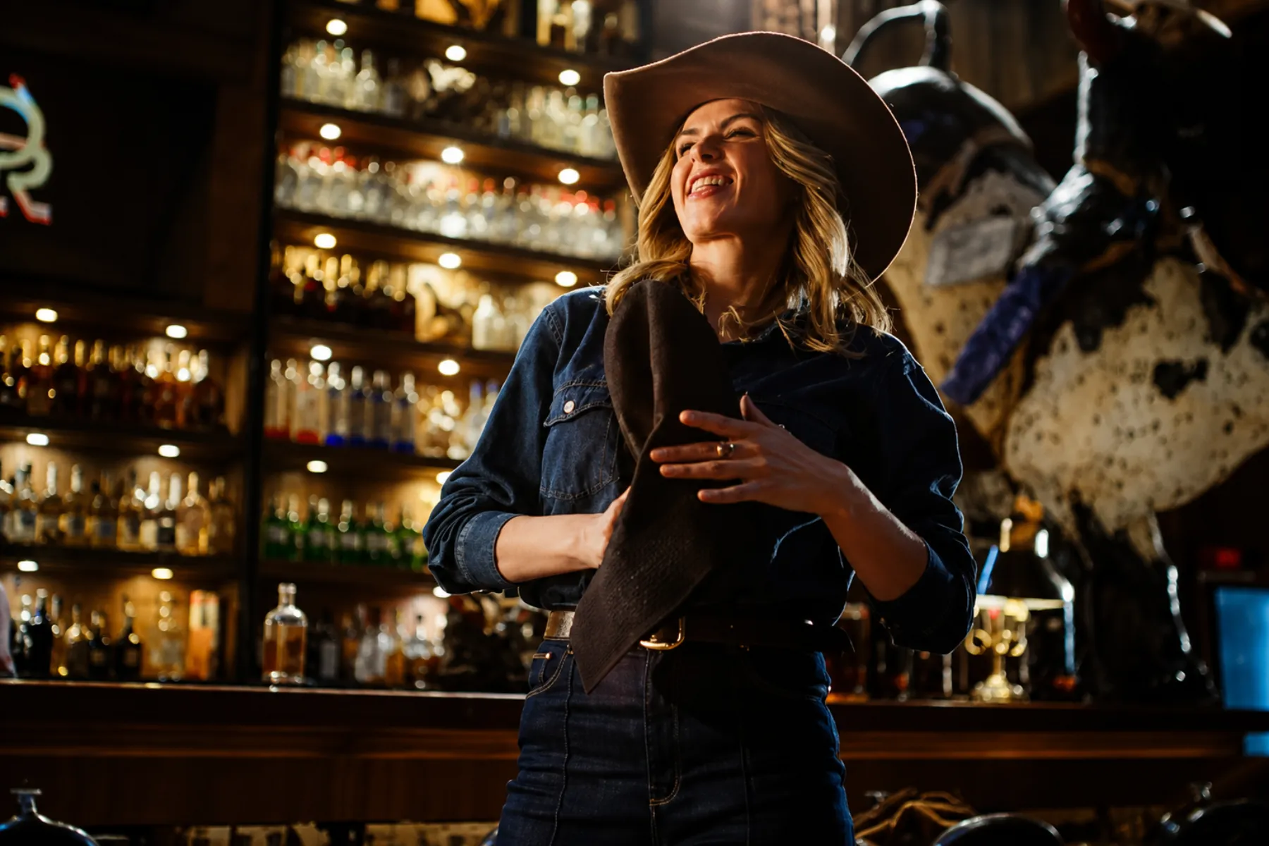 Ana Paula Renault revive gesto contra Cowboy em campanha de Rancho Dutton