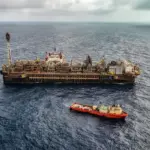 Arrecadação federal bate recorde histórico em maio impulsionada por petróleo e impostos