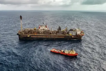 Arrecadação federal bate recorde histórico em maio impulsionada por petróleo e impostos