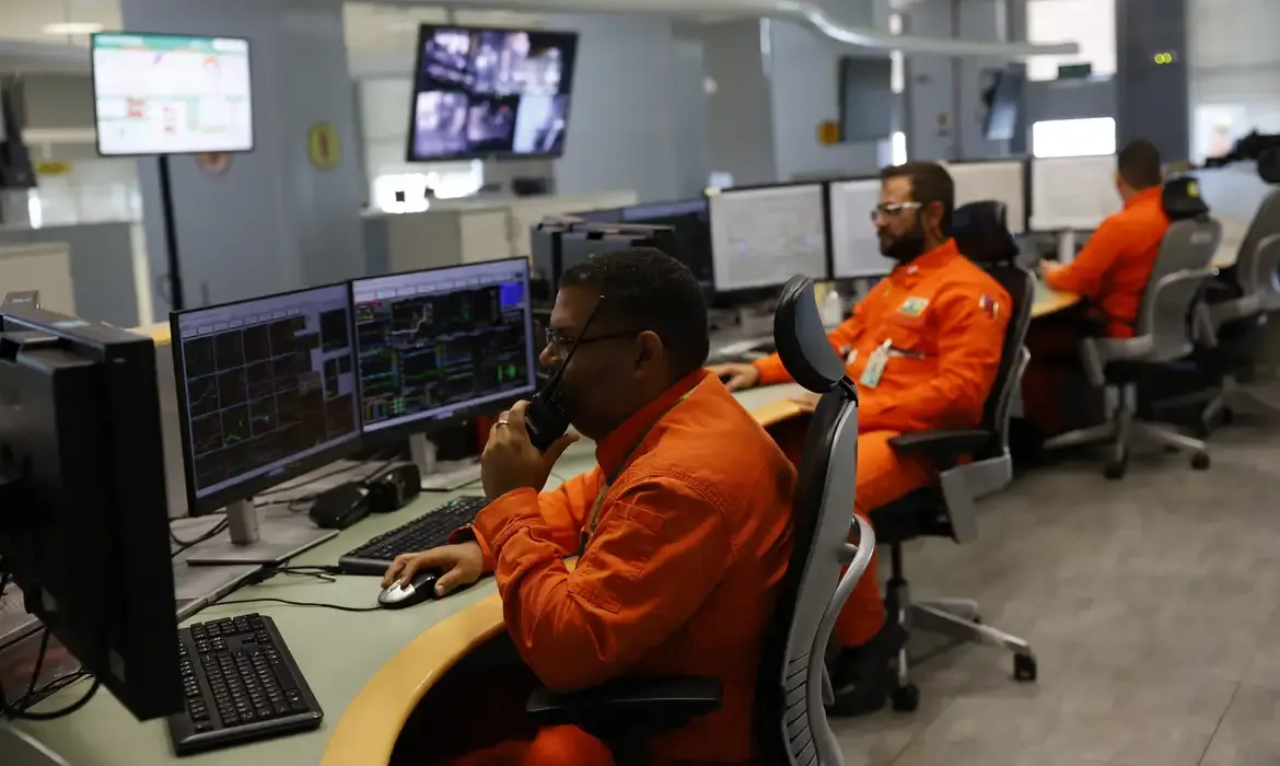 Subutilização atinge menor nível da história no Brasil em mercado de trabalho aquecido