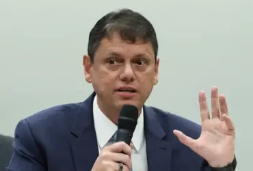 Tarcísio tem contas de 2025 aprovadas com ressalvas pelo TCE-SP