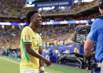 Vinicius Jr. comemora um de seus dois gols na vitória da Seleção sobre a Escócia, em Miami, pela Copa do Mundo 2026 Créditos: Rafael Ribeiro/CBF