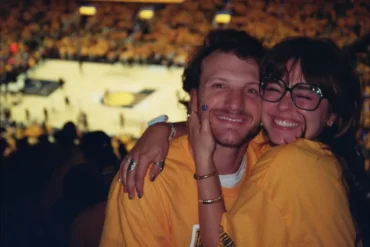 Mika Abdalla anuncia fim de noivado com Jake Short após cinco anos juntos