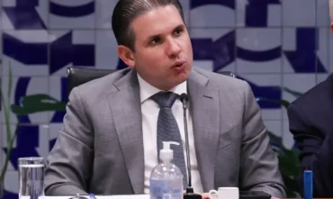 Hugo Motta convoca reunião de líderes para destravar escala 6x1