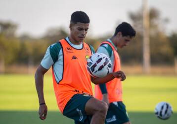 Cuiabá x Vila Nova: onde assistir e tudo sobre o duelo da Série B. Imagem: AssCom Dourado
