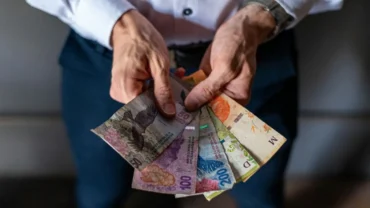 Signos revelam quem mais sofre com diferenças de riqueza no relacionamento