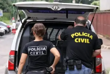 Polícia abre inquérito sobre arma apreendida atribuída a Bolsonaro em Brasília