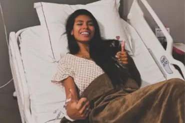 Pocah passa por cirurgia íntima de emergência após fortes dores