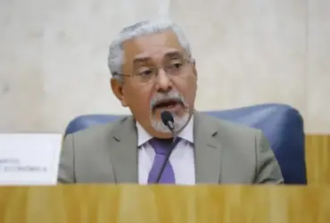 Senival pede afastamento do PT após prisão em investigação