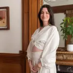 Anne Hathaway gravidez: atriz anuncia terceiro filho aos 43 anos