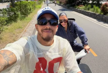 Lewis Hamilton e Kim Kardashian são flagrados aos beijos em Mônaco