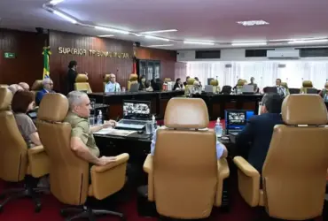 STM mantém Bolsonaro em julgamento sobre perda de patente