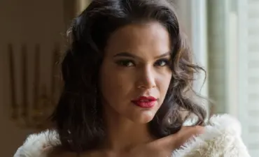 Bruna Marquezine relembra Neymar e expõe reclamação que recebeu na Globo