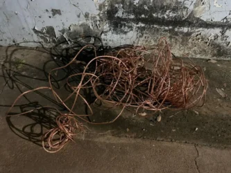 Foto de fios de cobre apreendidos pela polícia civil