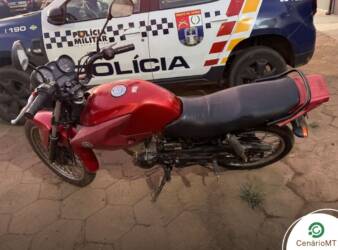Honda Titan apreendida