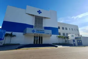 Entrada do hospital regional de Cáceres