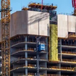 O atraso nas obras virou um problema caro em Mato Grosso