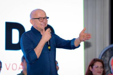 Foto de Otaviano Pivetta em evento do programa Decolando
