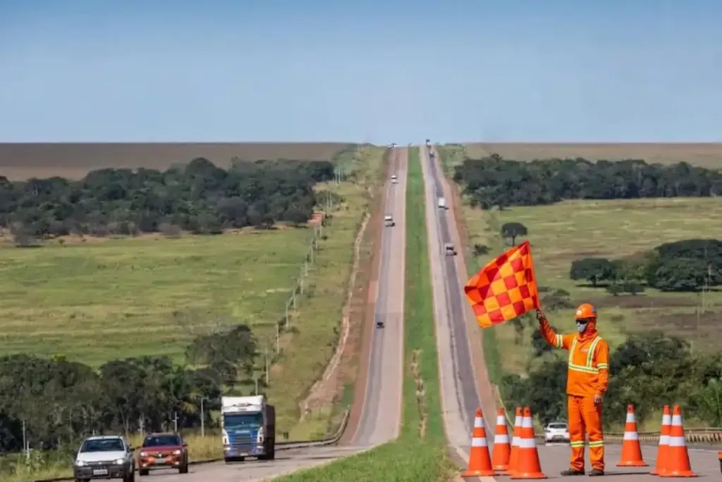 Atenção motoristas: Serra de São Vicente terá interdição parcial para instalação de iluminação na BR-364