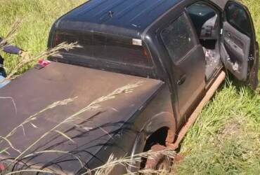 Veiculo de suspeito de feminicidio em fuga para o paraguai