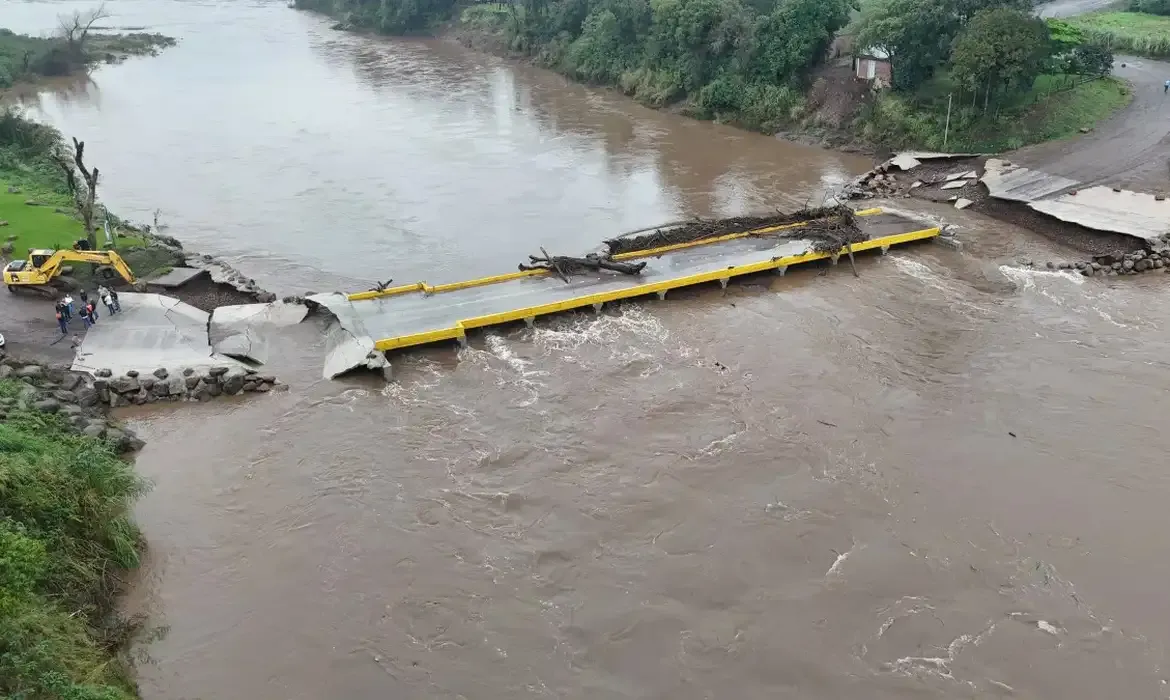 Inundação coloca Rio Grande do Sul em alerta vermelho para rios dos Sinos e Uruguai