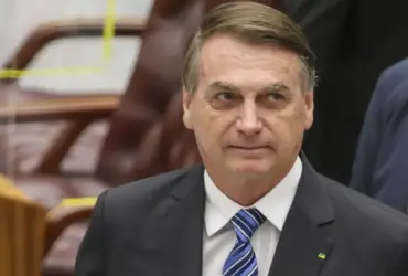 Armas de Bolsonaro são entregues à PF, mas Exército informa ausência de duas