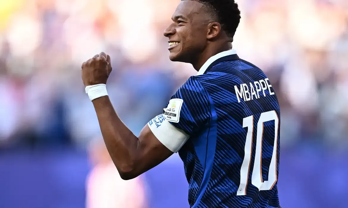 França vence o Paraguai com gol de Mbappé e avança às quartas da Copa