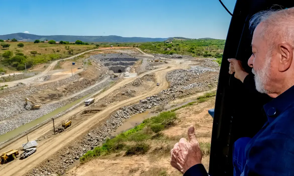 Lula inaugura túnel de transposição no RN ligado ao São Francisco