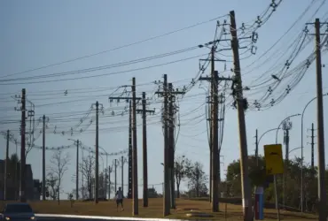 Acidentes na rede elétrica aumentam no Brasil em 2025, aponta Abradee