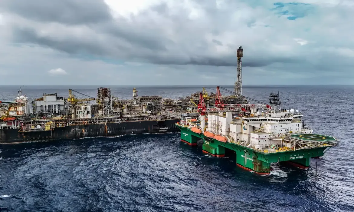 Imposto sobre exportação de petróleo permanece em 12% por mais 60 dias