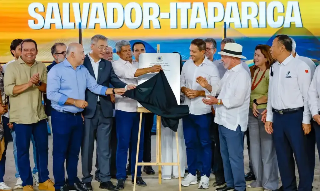 Itaparica entra no centro de alerta de Lula durante início das obras da ponte
