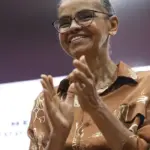 Marina recebe maior condecoração da França por atuação ambiental