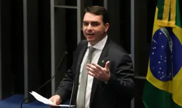 Flávio será ouvido em investigação por calúnia contra Lula, pede PGR