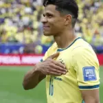 Douglas conquista espaço na seleção e leva experiência olímpica em busca do hexa